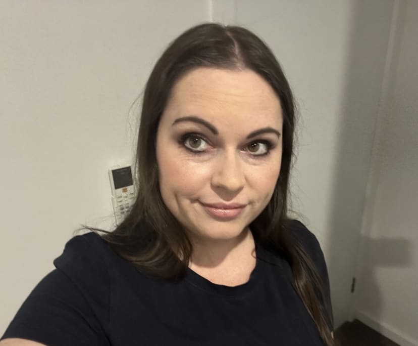 Rohana (38), $250, Non-smoker, No pets, and No children