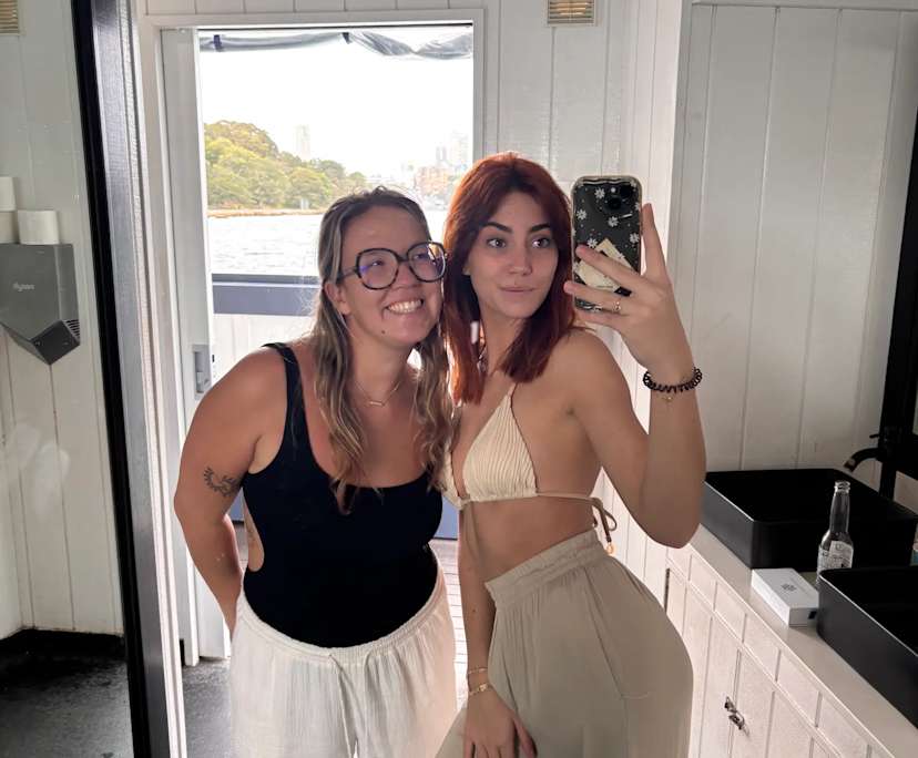 Solène (21) and Louise (25), $200, 