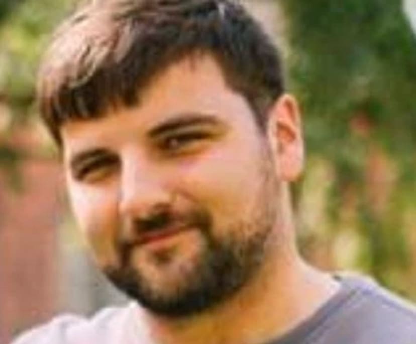 Benjamin (29), $350, Non-smoker, No pets, and No children