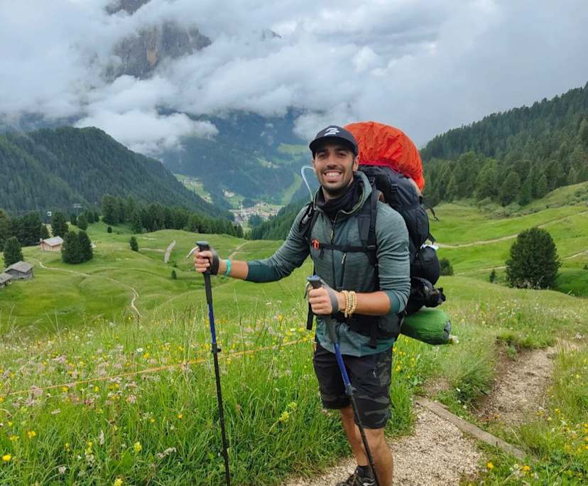 Enzo (32), $350, Non-smoker, No pets, and No children