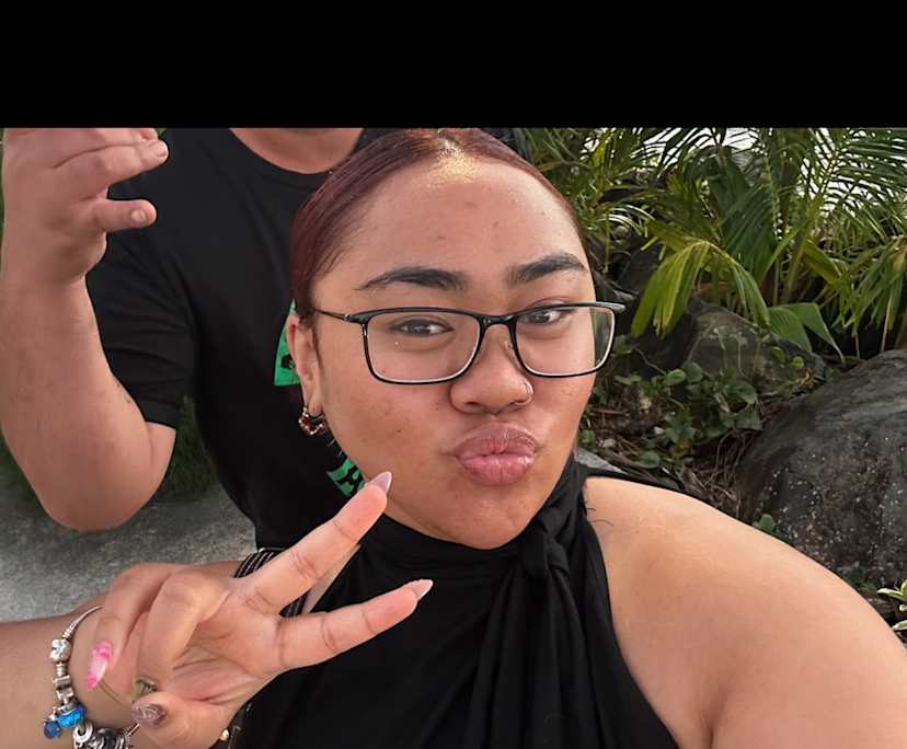 Chevy (21), $390, LGBTQIA+, Smoker, No pets, and No children