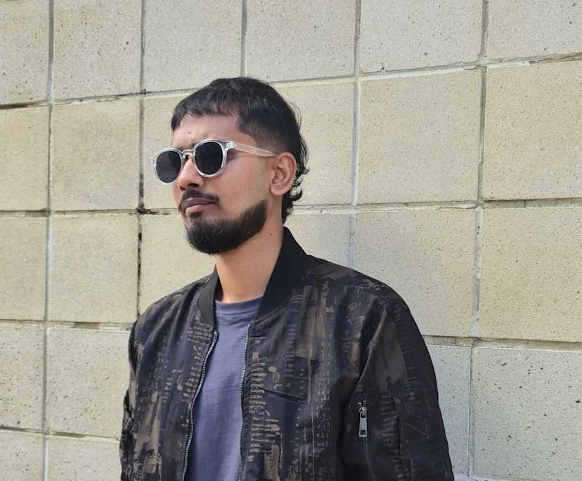 Manish (25), $250, Smoker, No pets, and No children