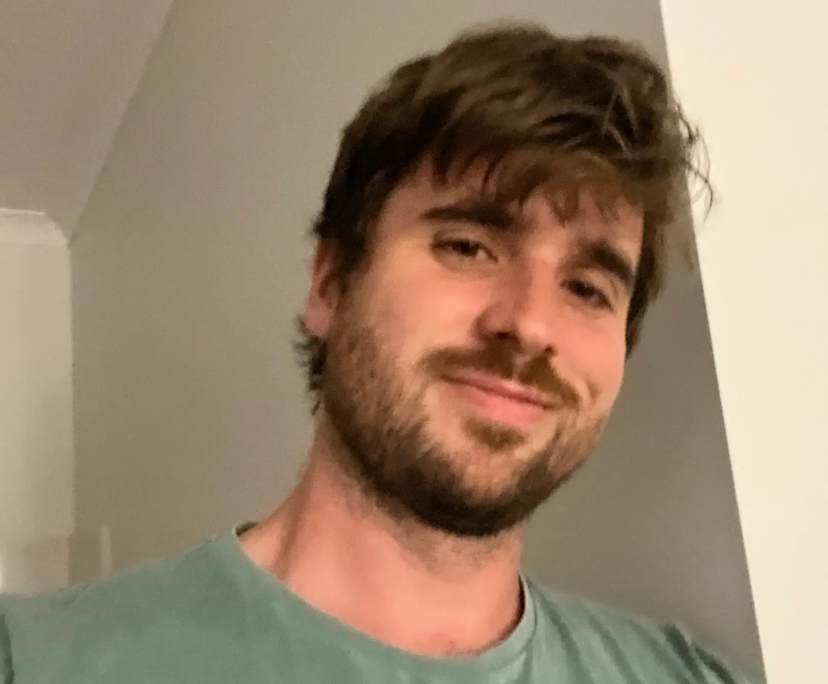 Kristian (32), $350, Have pets, Non-smoker, No children, and LGBTQIA+