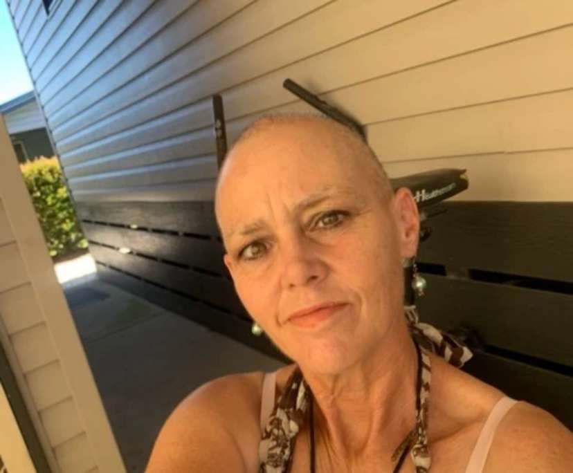 Kirrilly (49), $300, Have pets, Smoker, and No children