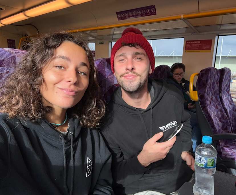 Maee (26) and Dylan (28), $700, Non-smoker, No pets, and No children