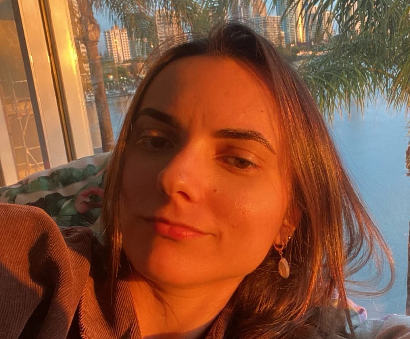 Leilane (38), $300, Non-smoker, No pets, and No children