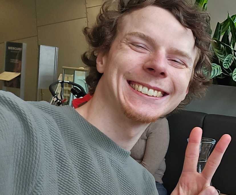 Paul (26), $300, Smoker, No pets, and No children