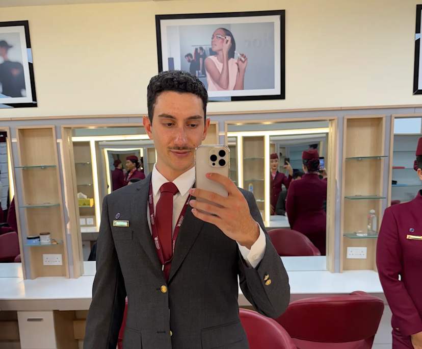 Tom (25), $350, Non-smoker, No pets, and No children