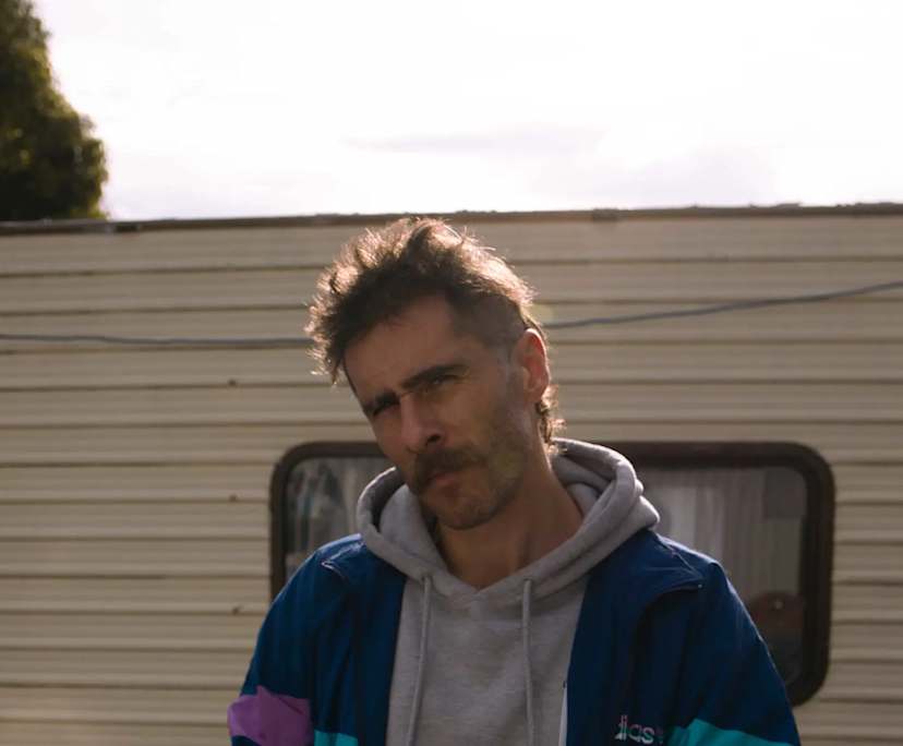 Scott Bradshaw (35), $300, Non-smoker, Have pets, and No children