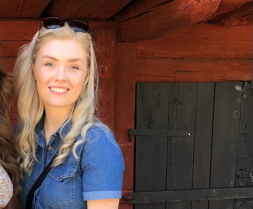 Fredrika (27), $350, 