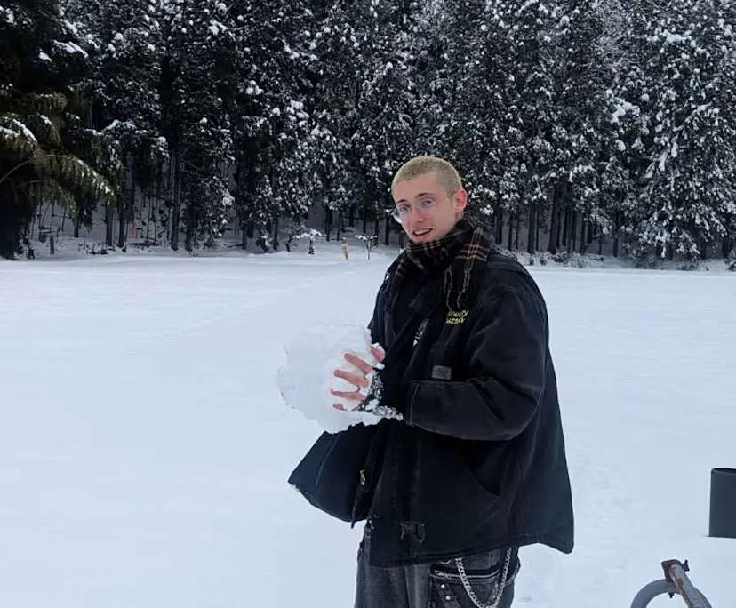 Jonathan (25), $350, 