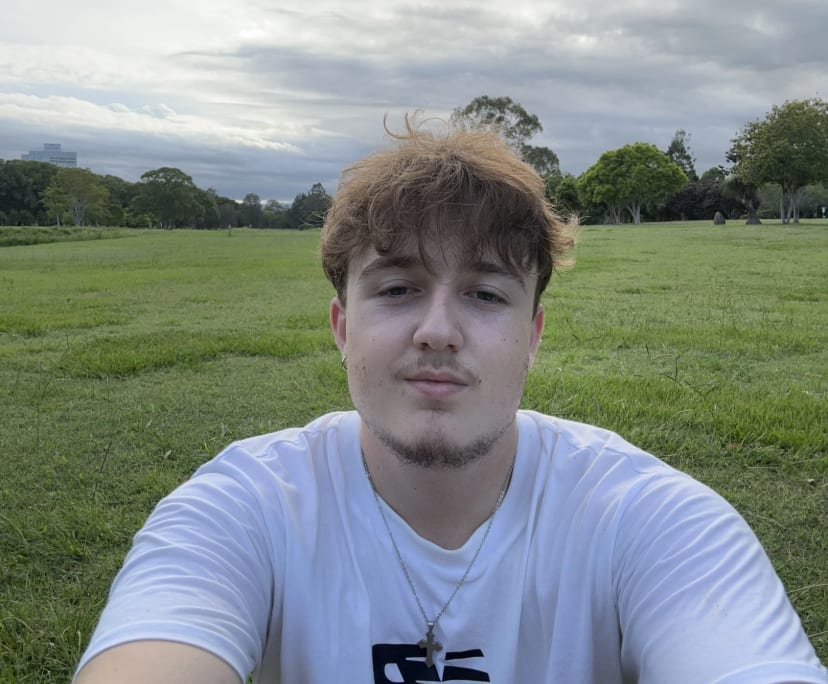 mateo-19-looking-in-gladstone-barney-point-gla-flatmates-au