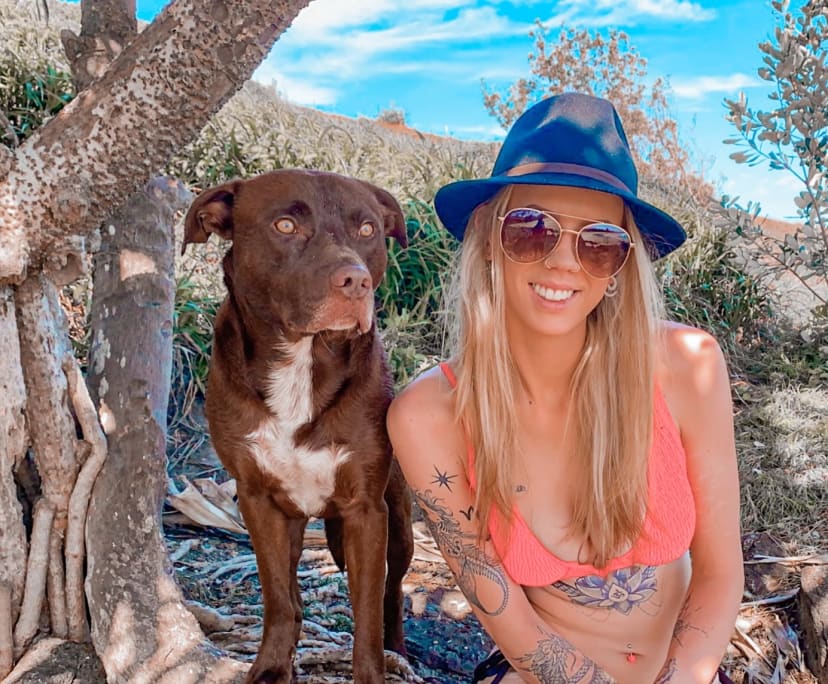 Makaelyn (22), $350, Non-smoker, Have pets, and No children