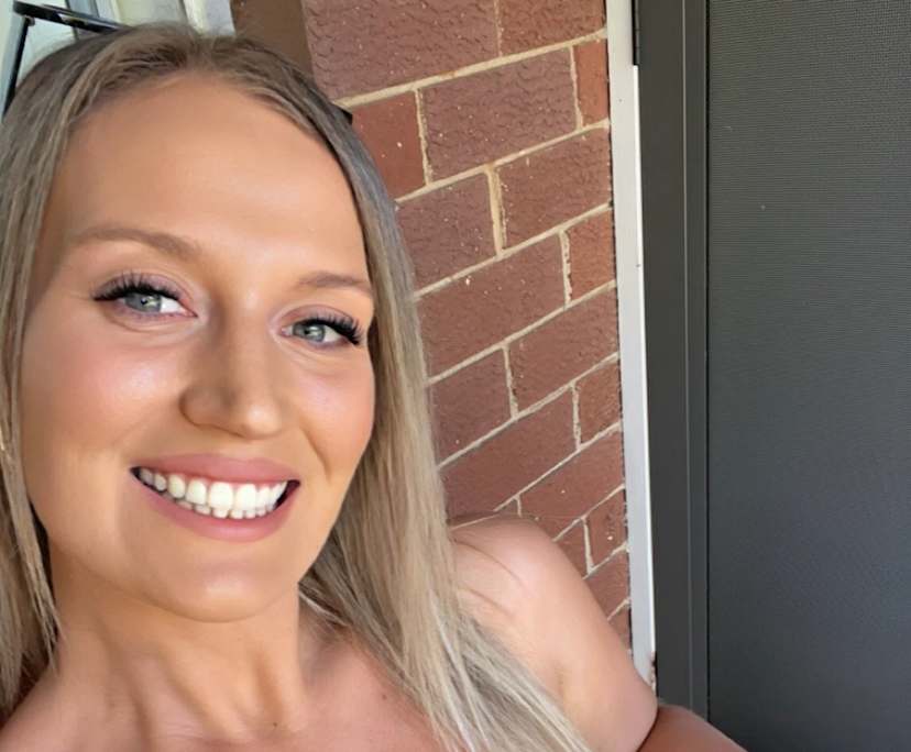 Karla (28), $350, Non-smoker, No pets, and No children