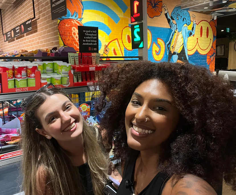 Jeniffer Oxisque & Mariana