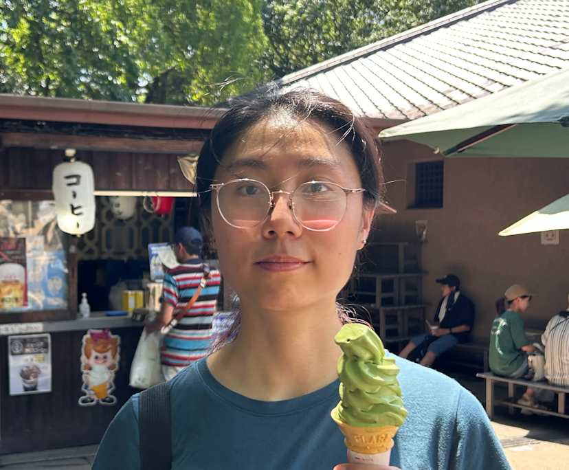 Melanie (25), $180, Non-smoker, No pets, and No children