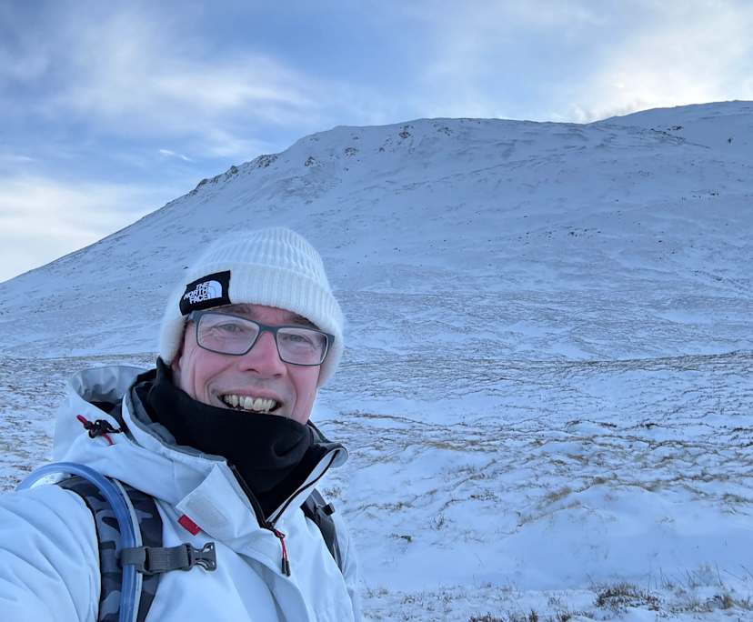 Andy (54), $300, No pets, No children, and Non-smoker