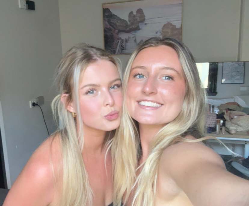 Molly (23), $400, Non-smoker, No pets, and No children