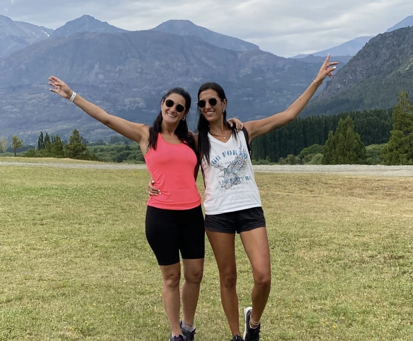 Juliana (31) and Silvana (35), $400, 