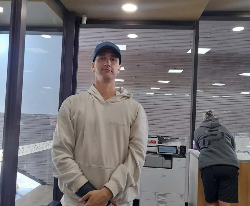 Tyler (25), $400, Non-smoker, No pets, and No children