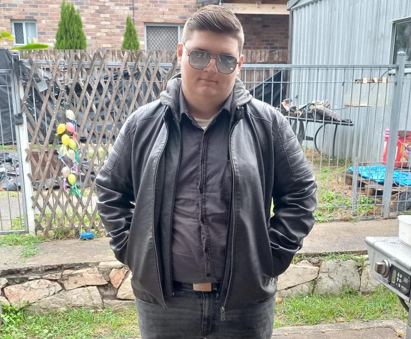 Bailey (23), $300, LGBTQIA+, Smoker, No pets, and No children