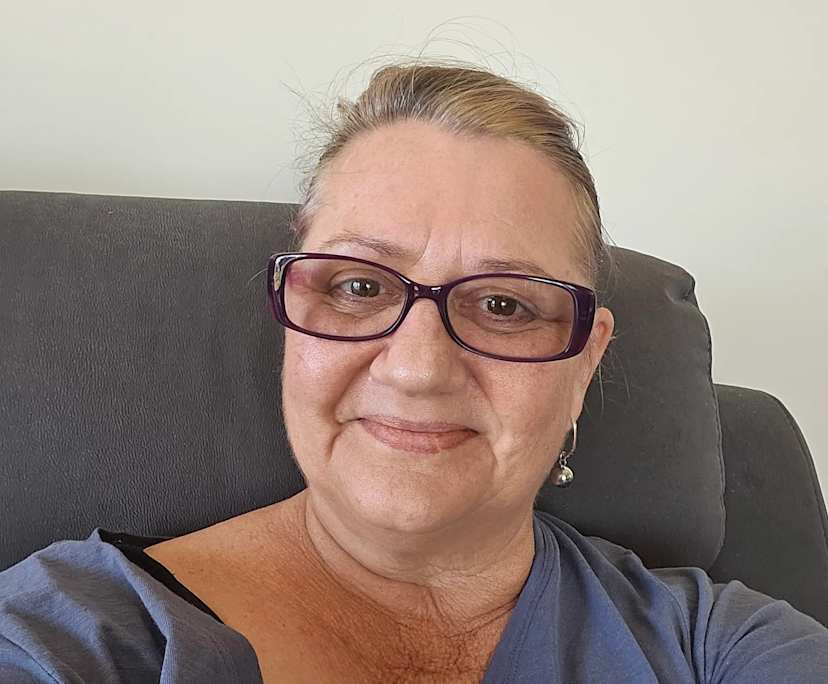Katherine (53), $280, Non-smoker, No pets, and No children