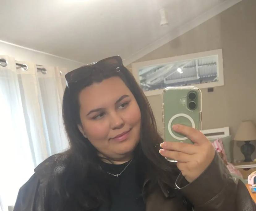 Mackenzie (23), $300, LGBTQIA+, Non-smoker, No pets, and No children