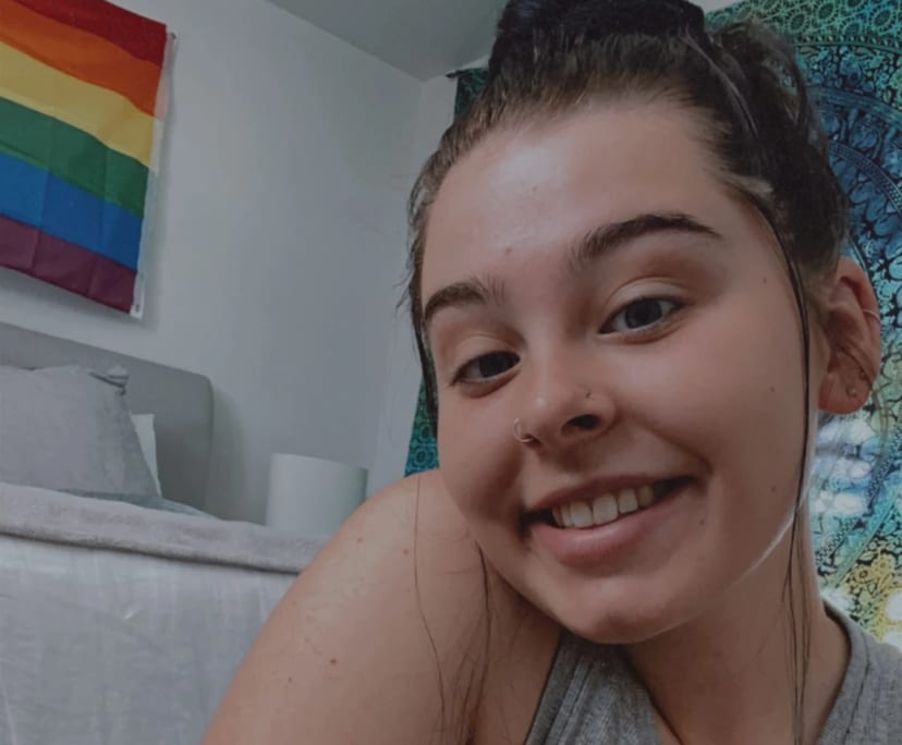Hannah (19), $160, No pets, Non-smoker, No children, and LGBTQIA+