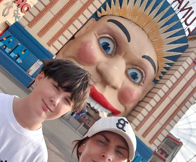 Krissy (41) and Kaynan (16), $650, Non-smoker, Have children, and No pets