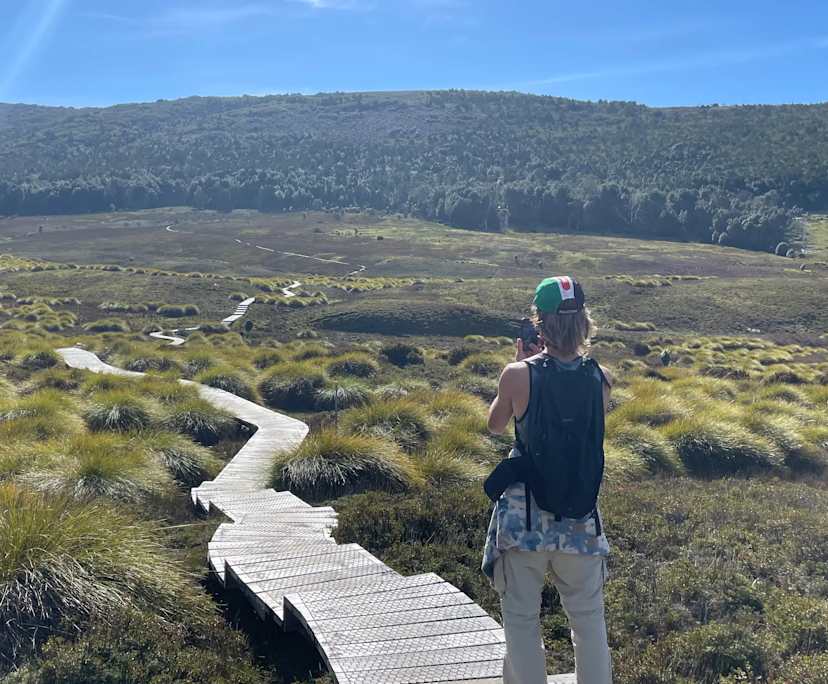 Margaux (29) and Jérémie (29), $500, Non-smoker, No pets, and No children