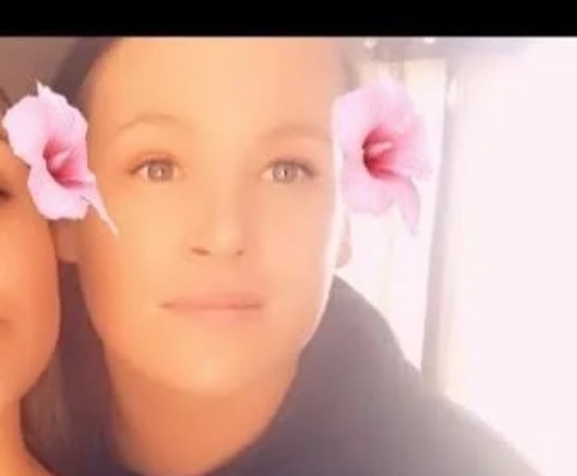 Katie (41), $270, Non-smoker, Have pets, and No children