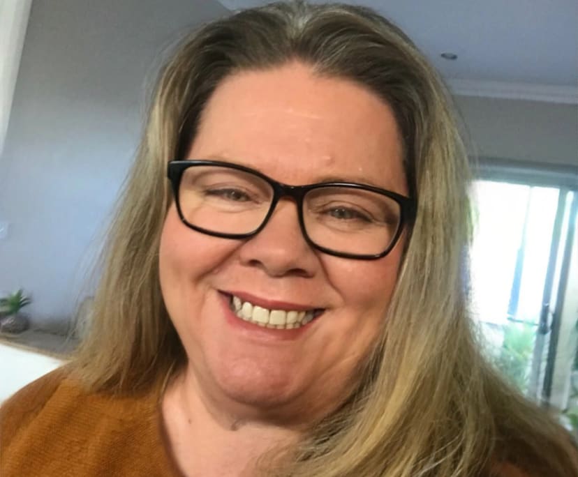 Tracey (51), $380, Non-smoker, No pets, and No children