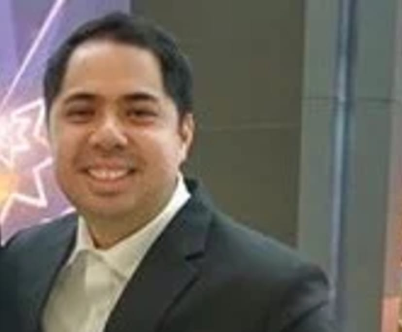 Ed Kanapi (36), $300, Non-smoker, No pets, and No children