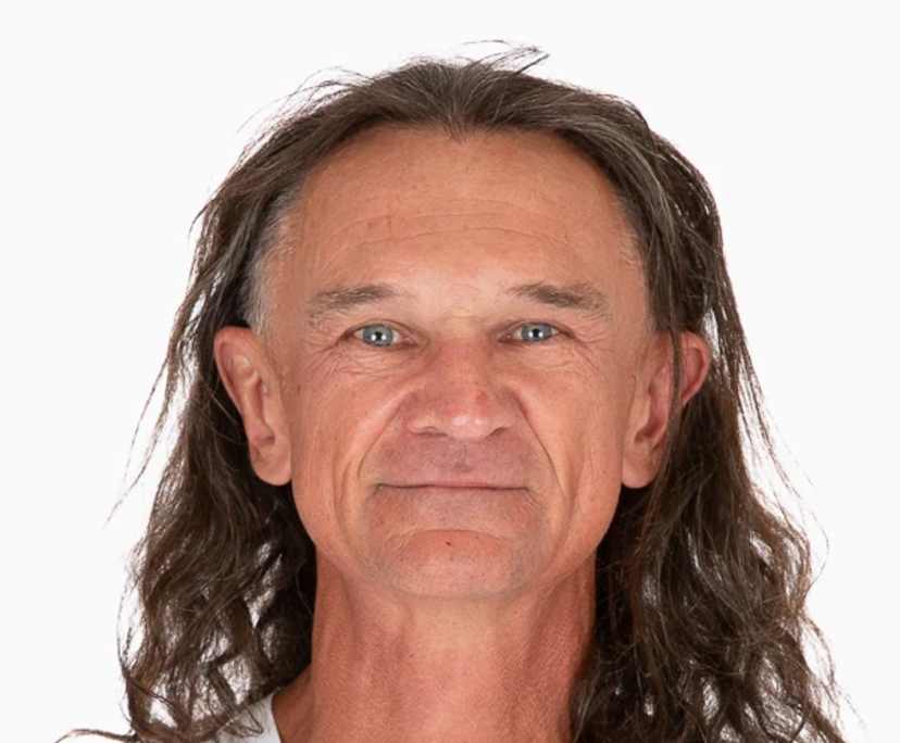 Simon (52), $300, No pets, LGBTQIA+, Smoker, and No children