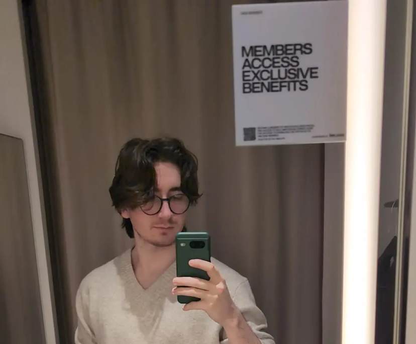 Harry (26), $250, LGBTQIA+, Non-smoker, No pets, and No children