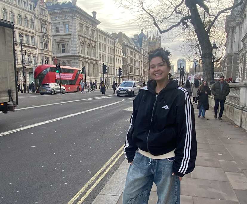 isabella (20), $400, Non-smoker, No pets, and No children