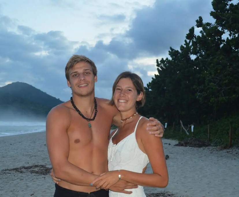Santos (26) and Victoria (25), $700, 