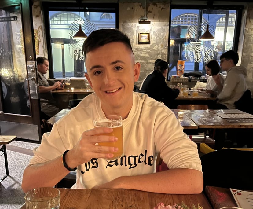 Ben (22), $350, LGBTQIA+, Non-smoker, No pets, and No children