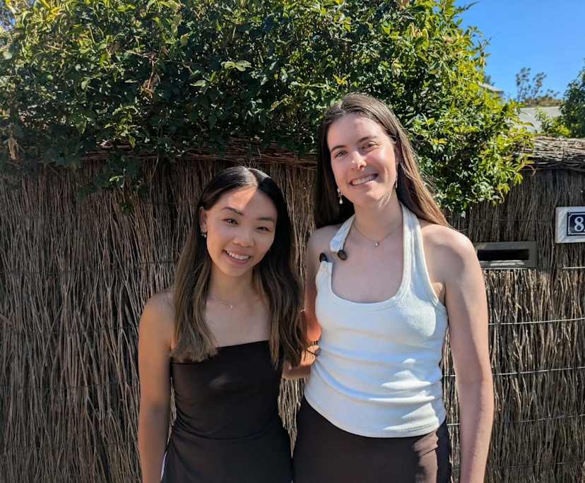 Sophie (23) and Sophia (23), $300, No pets, Non-smoker, and No children