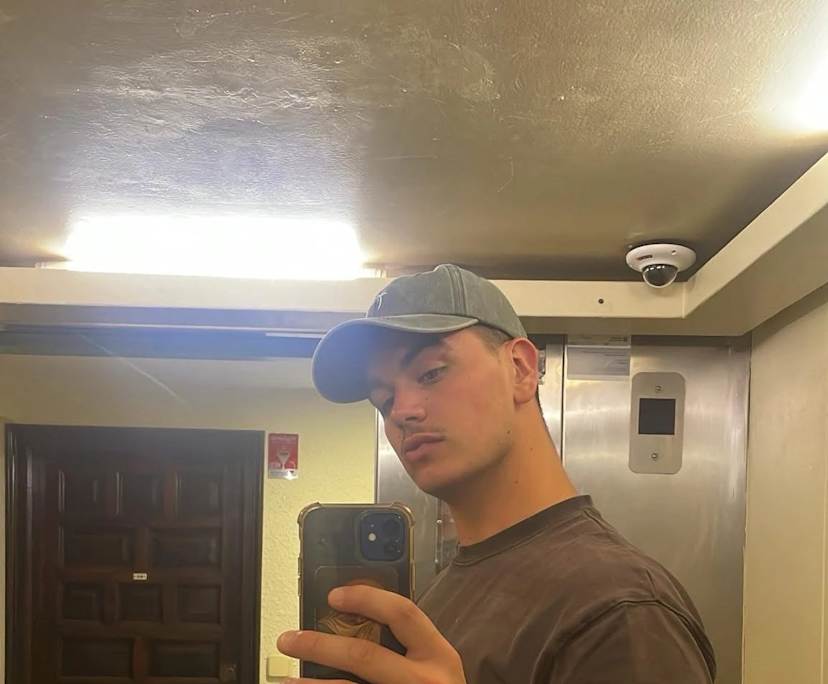 Quentin (21), $350, Non-smoker, No pets, and No children