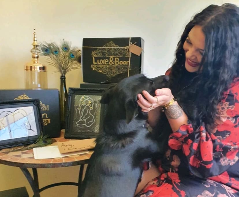 Shauna (32), $400, LGBTQIA+, Non-smoker, Have pets, and No children