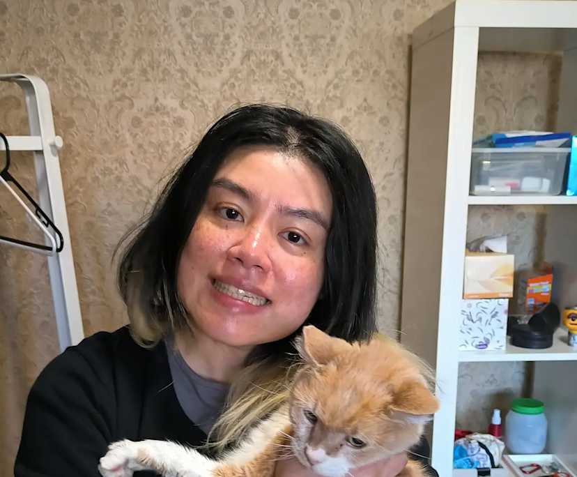 Leah (44), $200, Non-smoker, No pets, and No children