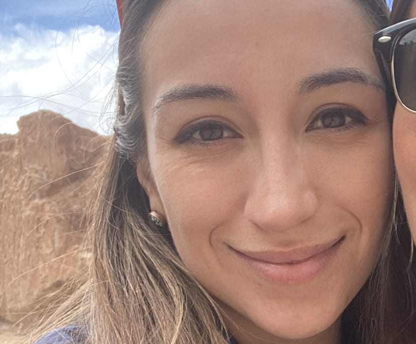 Paloma (32), $300, Have pets, Have children, Smoker, and LGBTQIA+