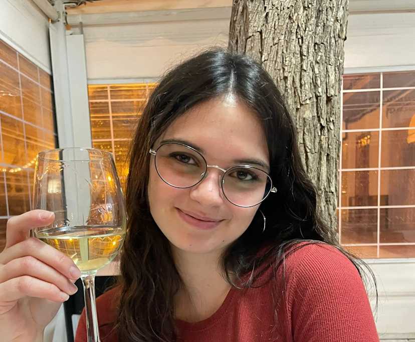 Agatha Del Olmo (21), $350, 