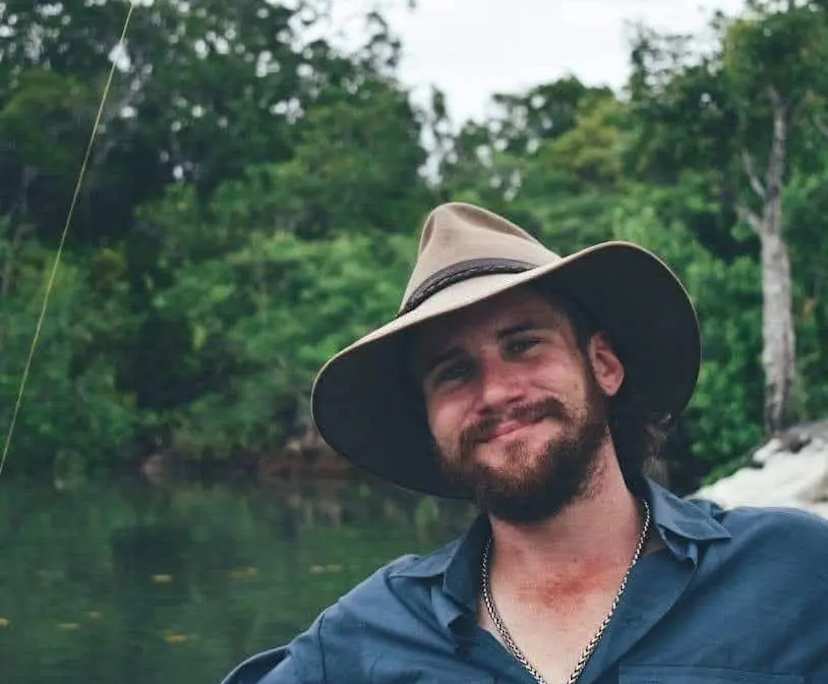 Ted Roth (29), $250, Non-smoker, Have children, and No pets