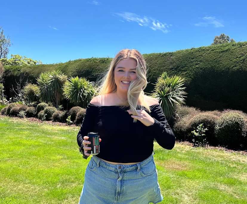 Sam (23), $360, Non-smoker, No pets, and No children