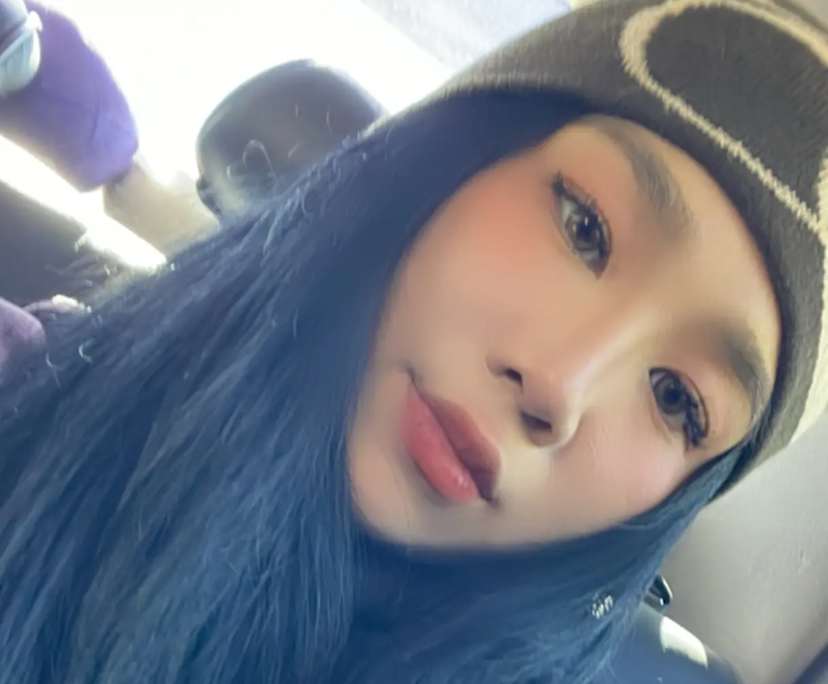 Krystal Lee (26), $250, Non-smoker, Have pets, and No children