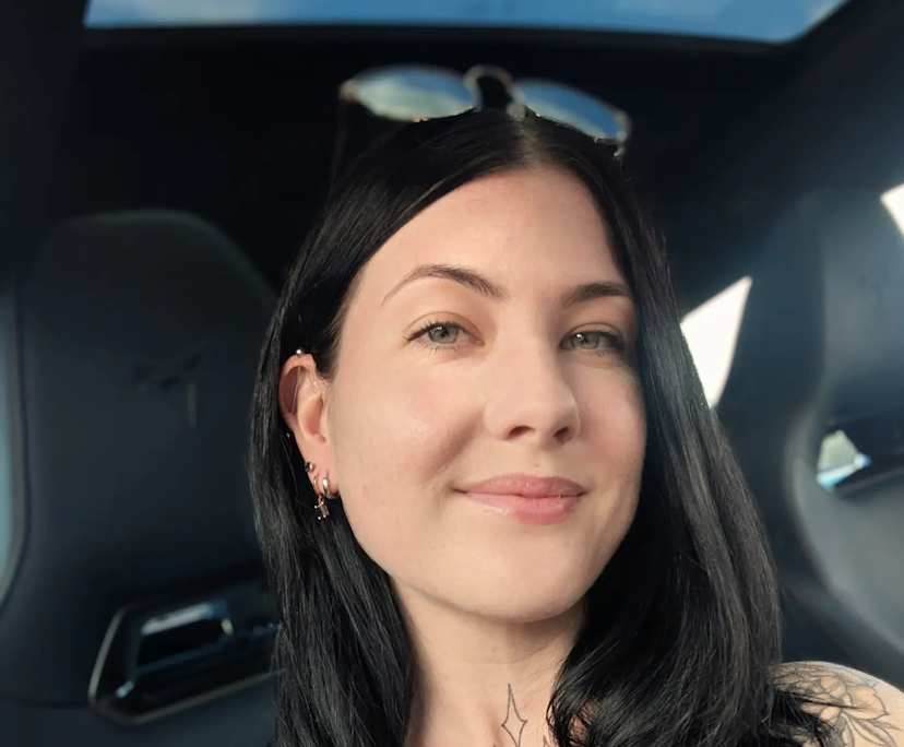 Kirsten (31), $490, Non-smoker, Have pets, and No children