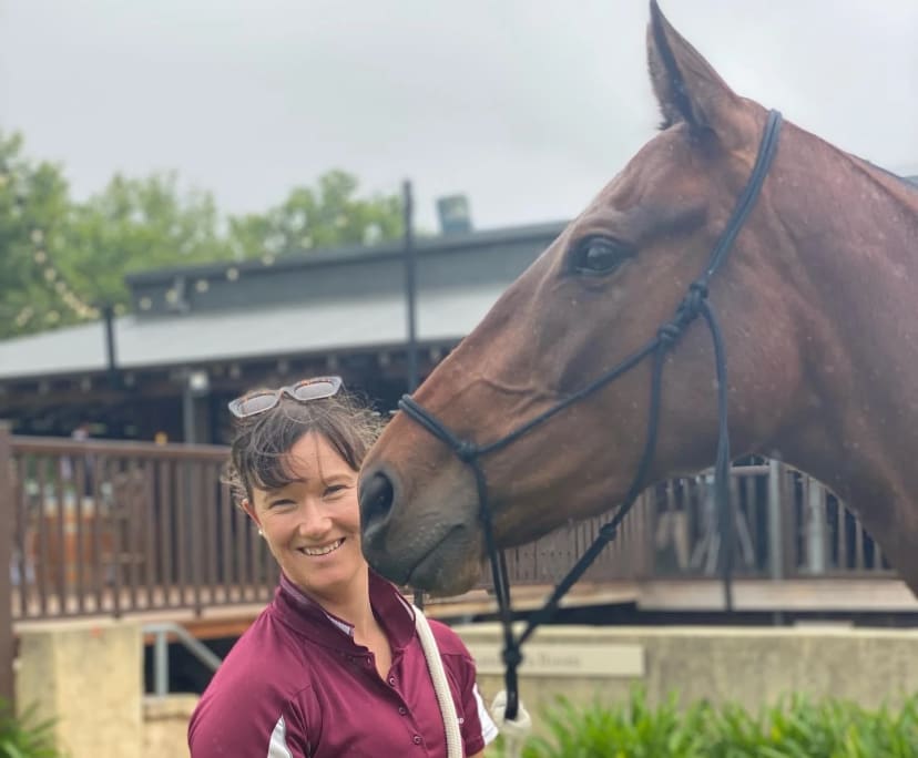 Serena (34), $350, Non-smoker, Have pets, and No children