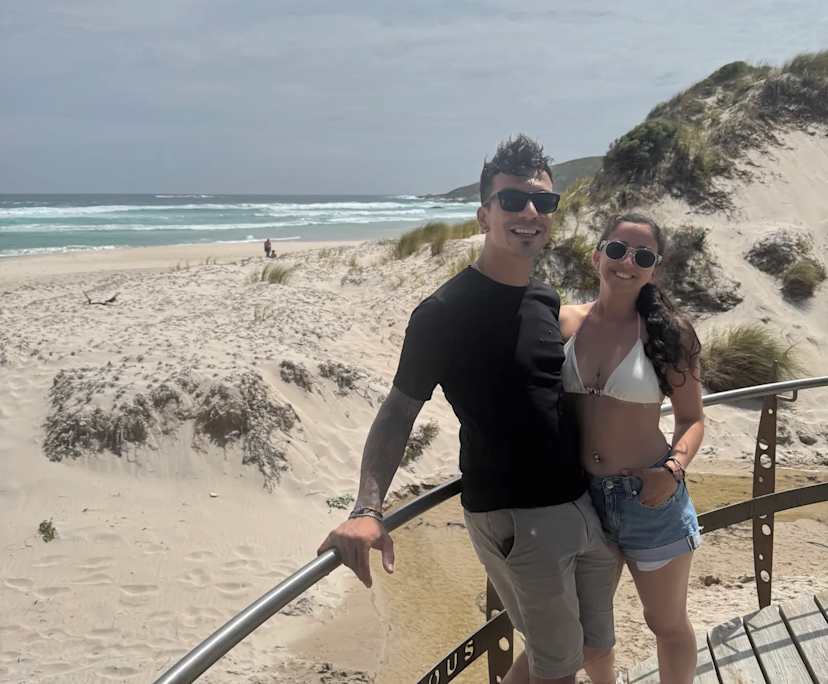 Julieta (28) and Pablo (31), $450, Non-smoker, No pets, and No children